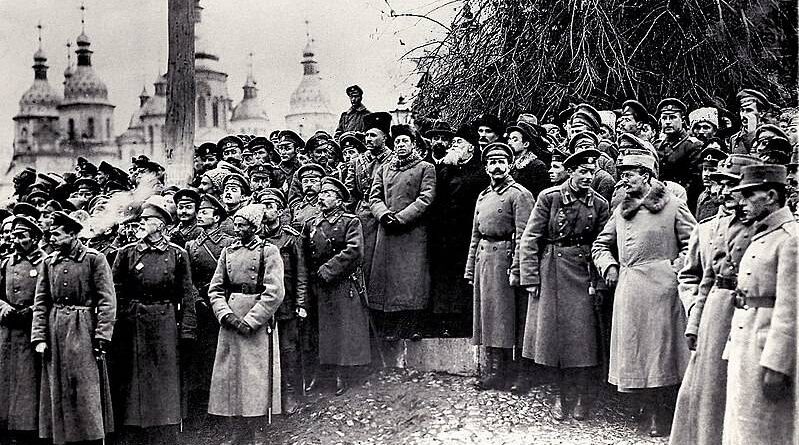 Митинг в центре Киева. 1917 год
